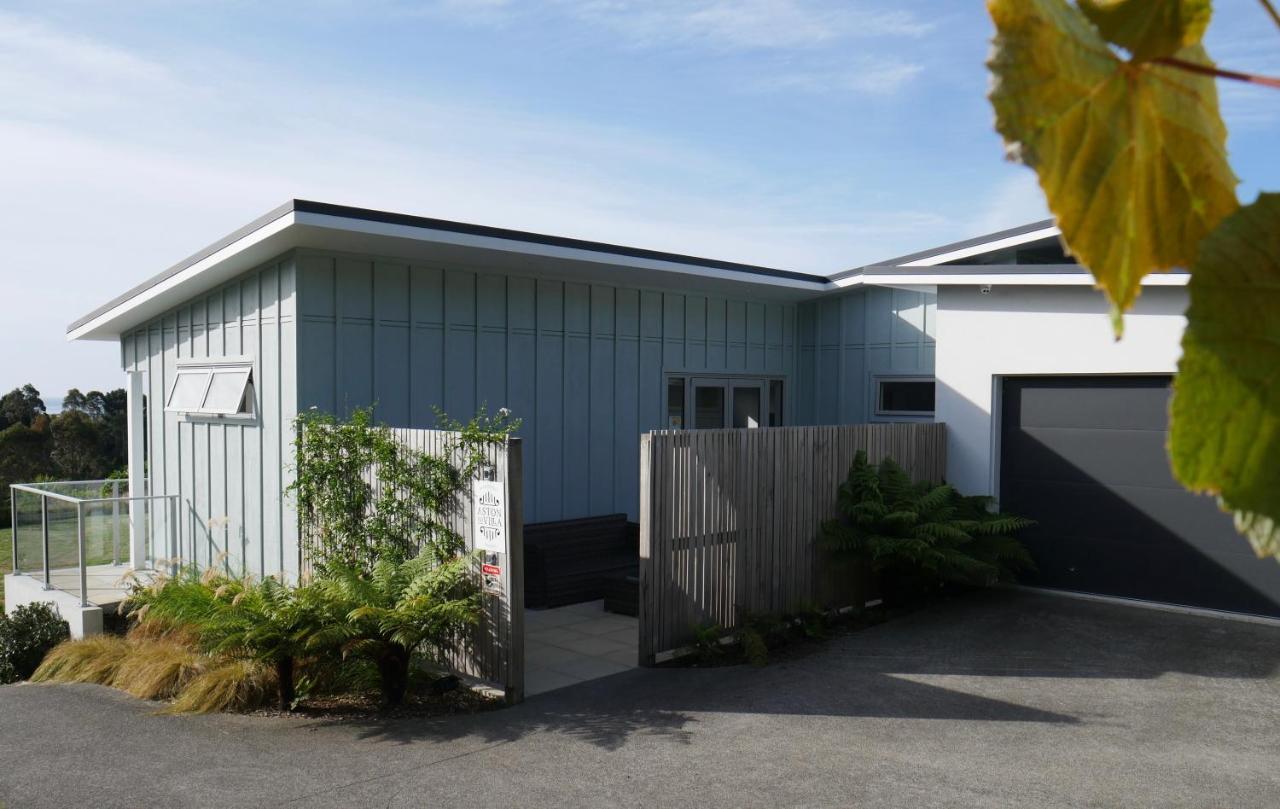 Aston Road Villa Bed & Breakfast Waikanae Luaran gambar